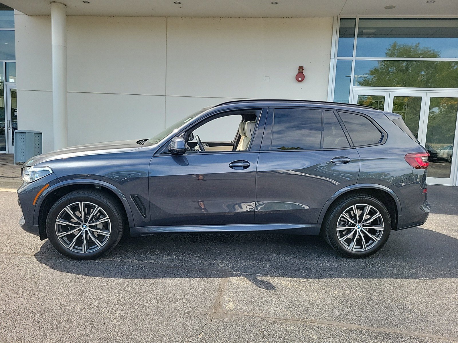 Certified 2021 BMW X5 40i with VIN 5UXCR6C09M9H71769 for sale in Northfield, IL