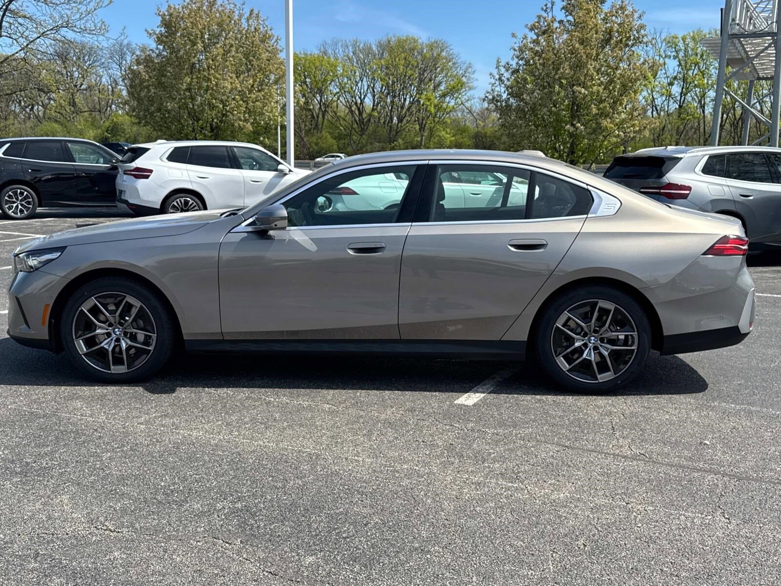 2026 BMW 5 Series 530i - Photo 8