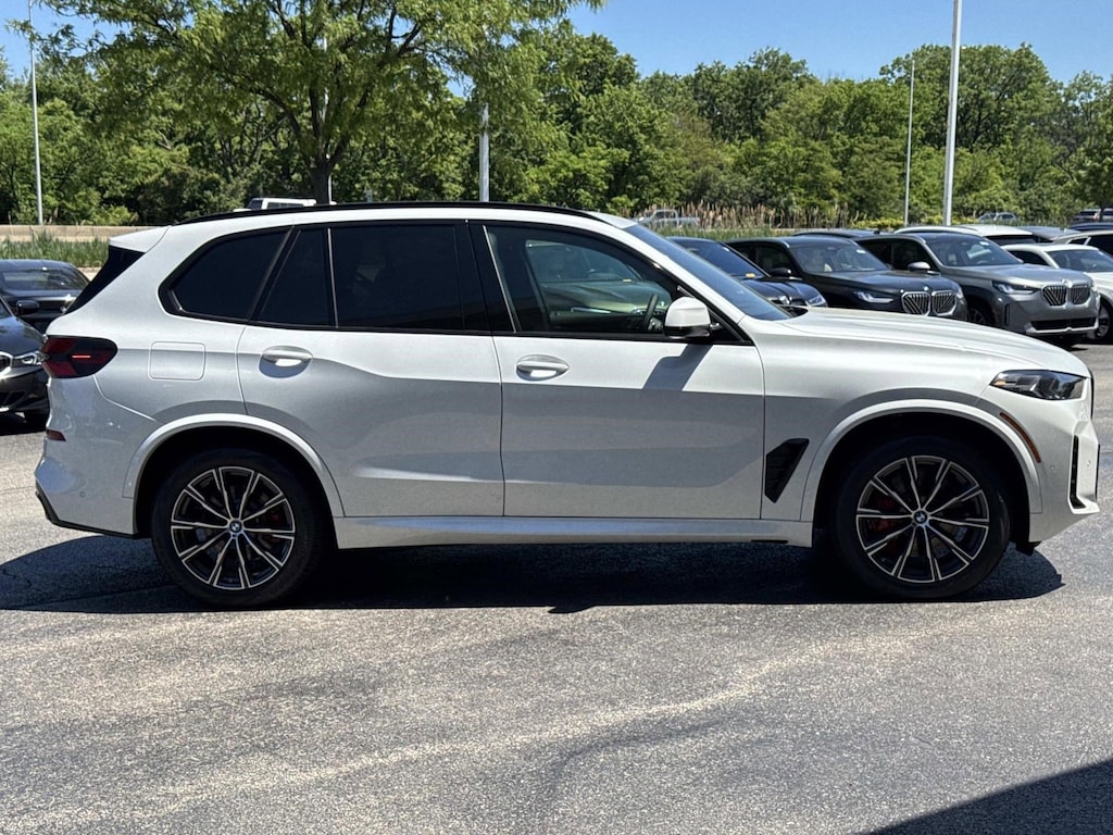 New 2026 BMW X5 xDrive40i SUV