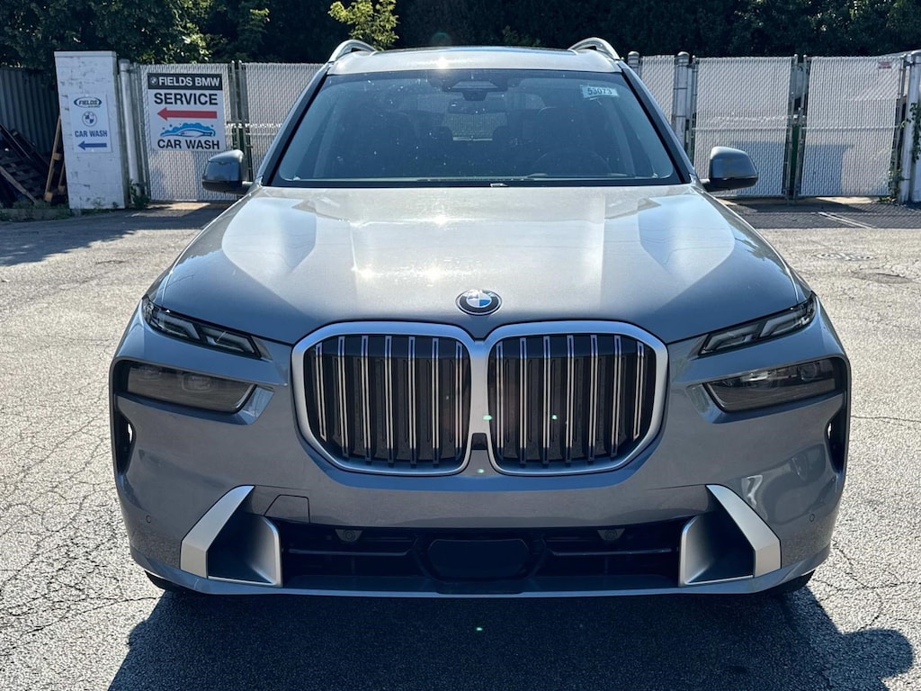 New 2026 BMW X7 xDrive40i SUV