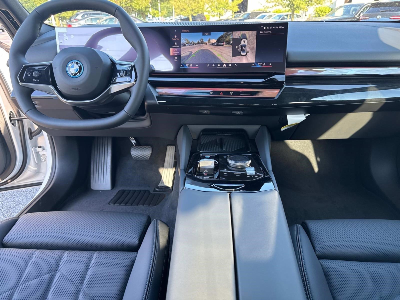 2026 BMW i5 40 - Photo 14