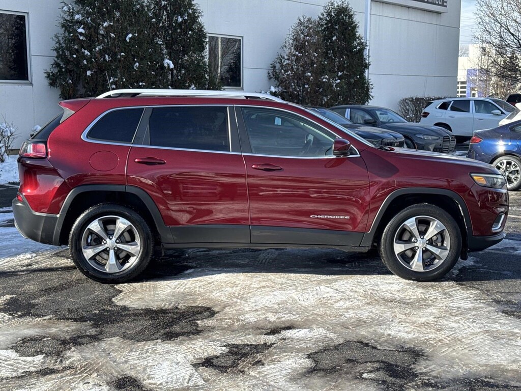 Used 2019 Jeep Cherokee Limited SUV