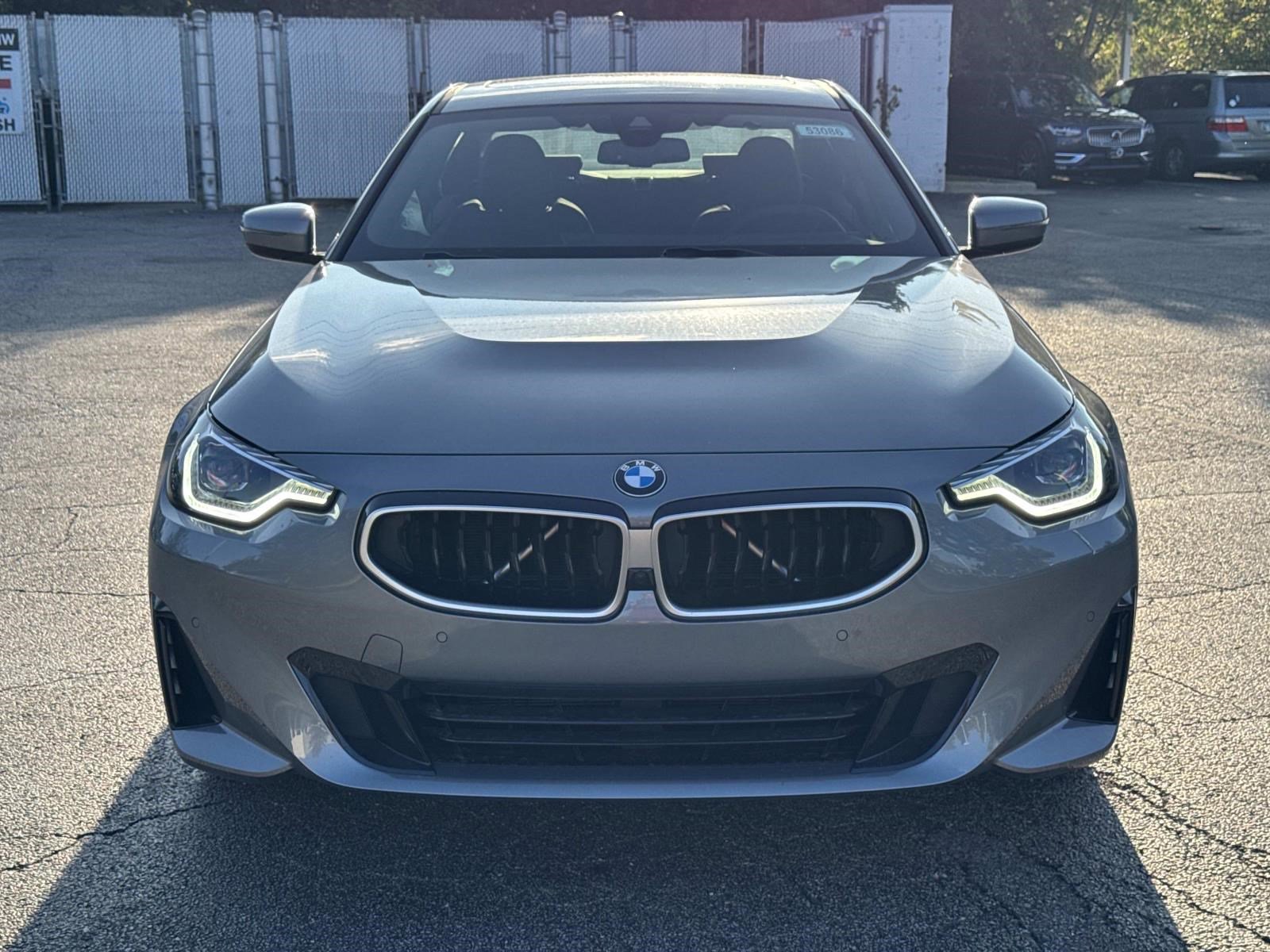 2025 Bmw 230i xDrive Coupe photo 2