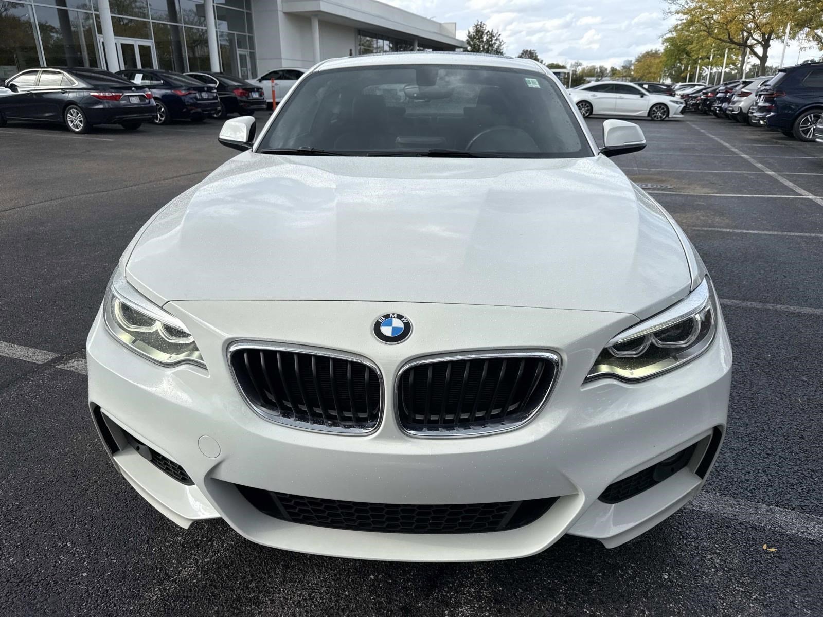 2017 Bmw 230i xDrive photo 2