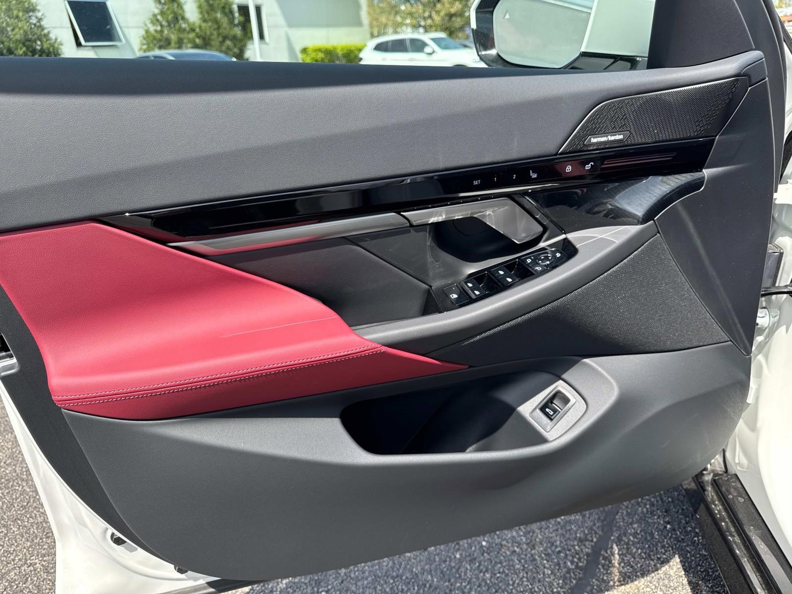 2026 BMW 5 Series 530i - Photo 27