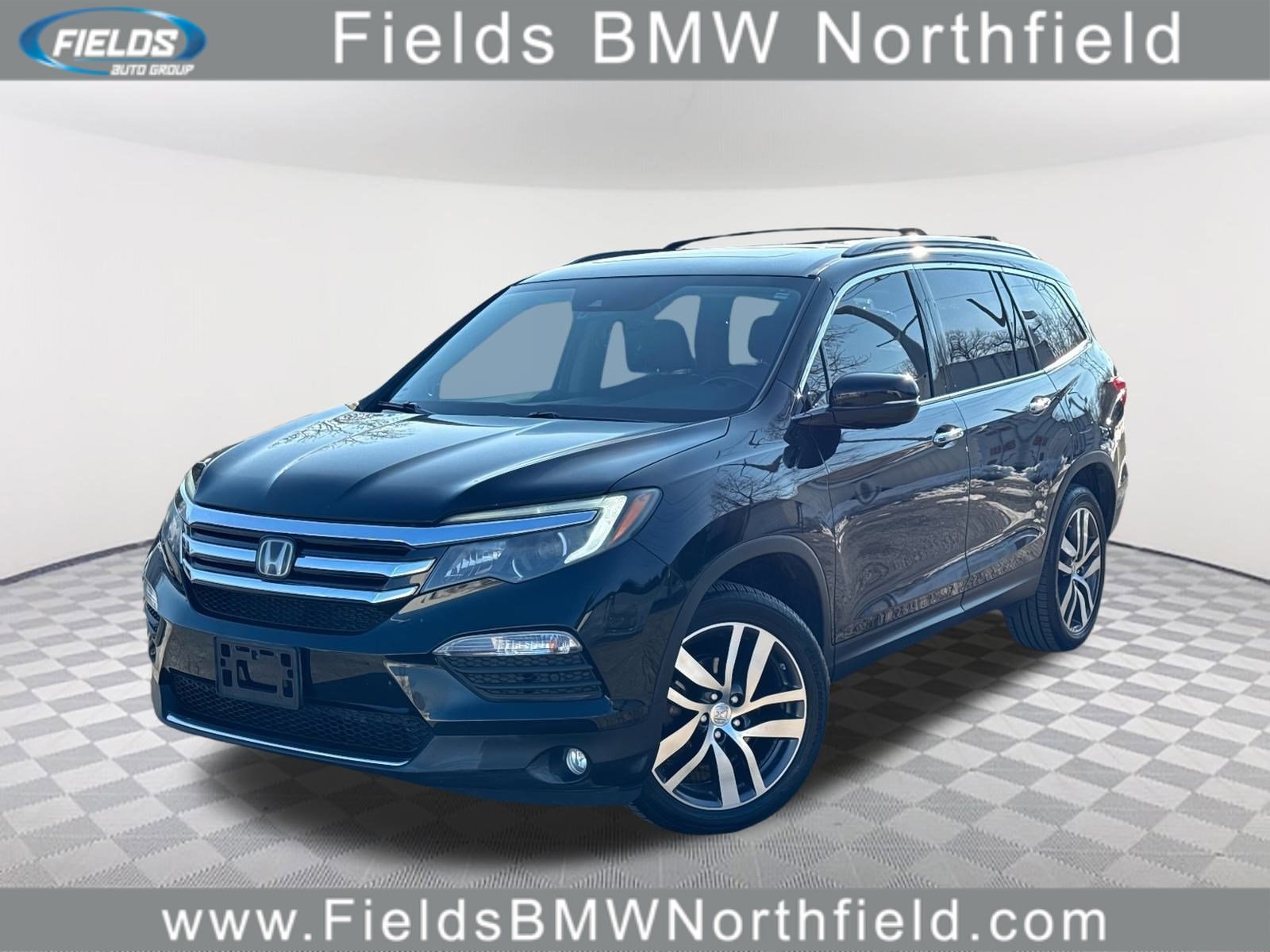 2016 Honda Pilot Touring's photo