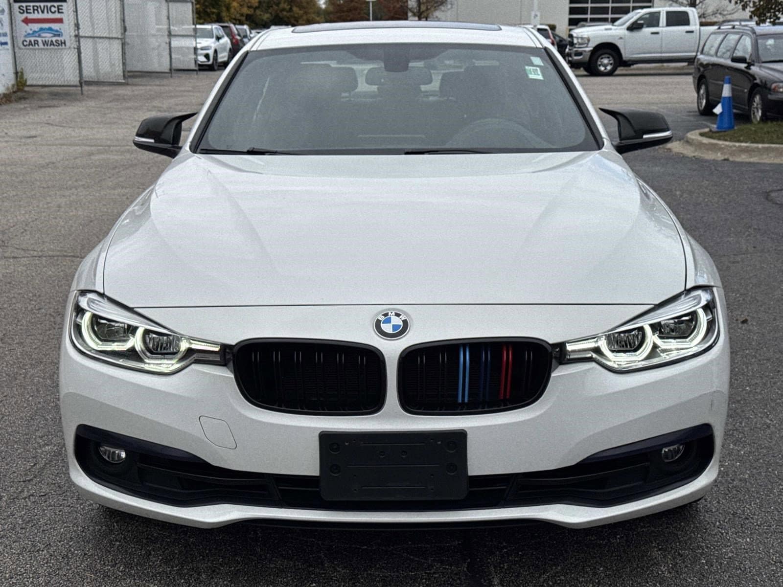 Used 2018 BMW 3 Series 330i with VIN WBA8D9G55JNU72306 for sale in Northfield, IL