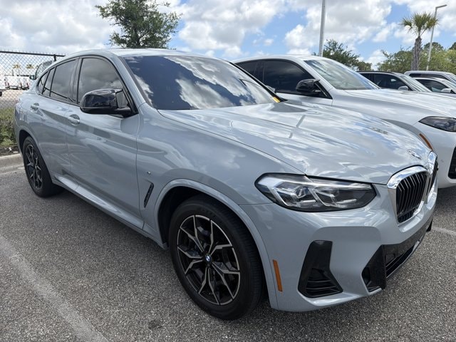 2022 BMW X4 M40i's photo