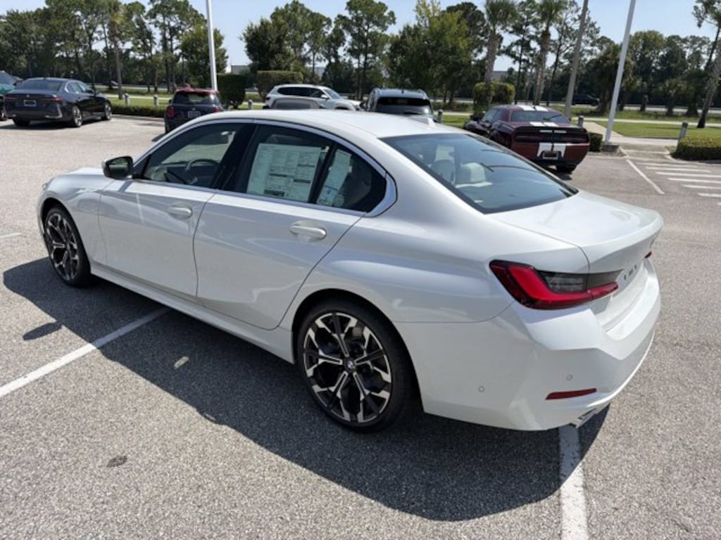 New 2026 BMW 330i Sedan