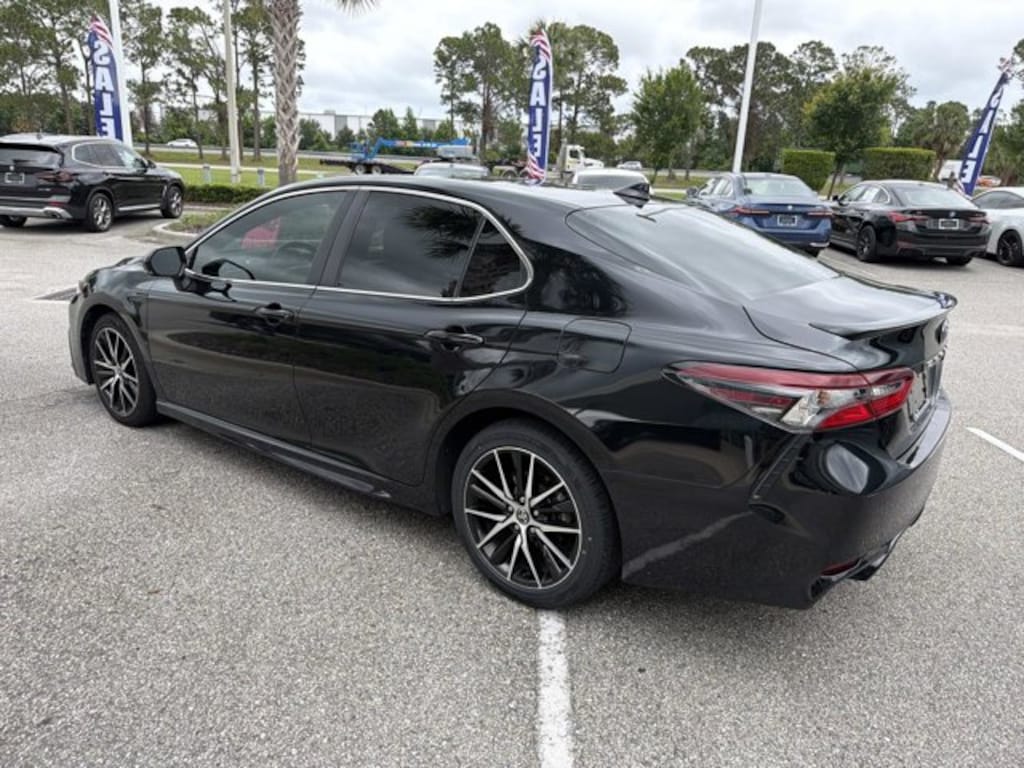 Used 2024 Toyota Camry SE SE Auto AWD