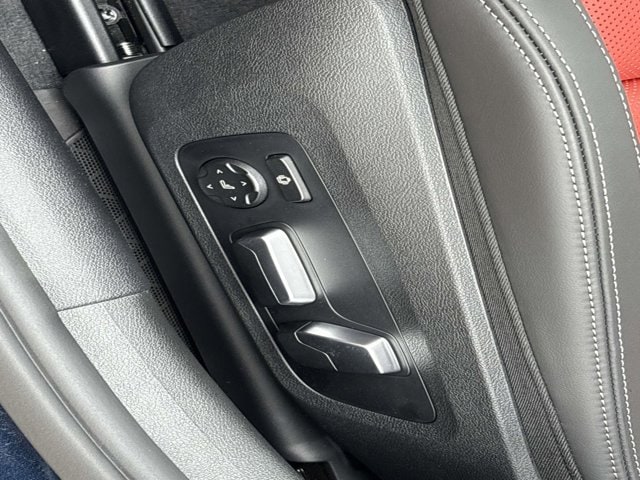2026 BMW 8 Series 840i - Photo 20