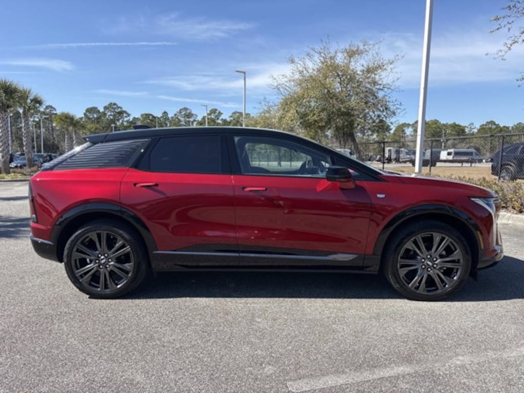 Used 2025 CADILLAC OPTIQ Sport AWD Sport w/1SH