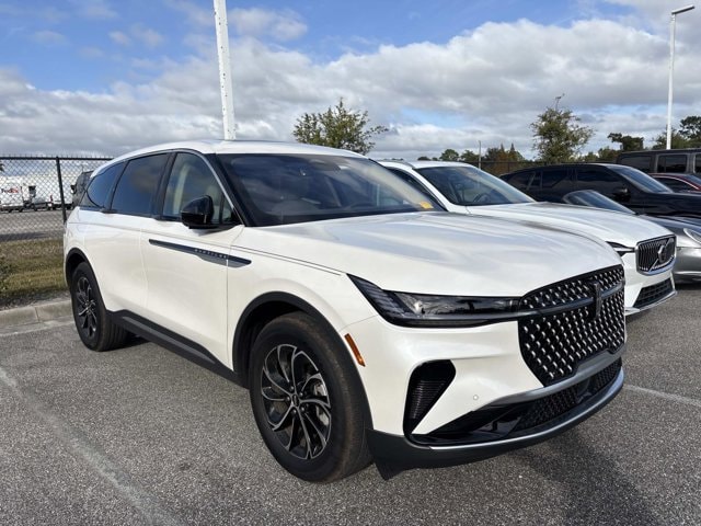 2025 Lincoln Nautilus Premiere's photo