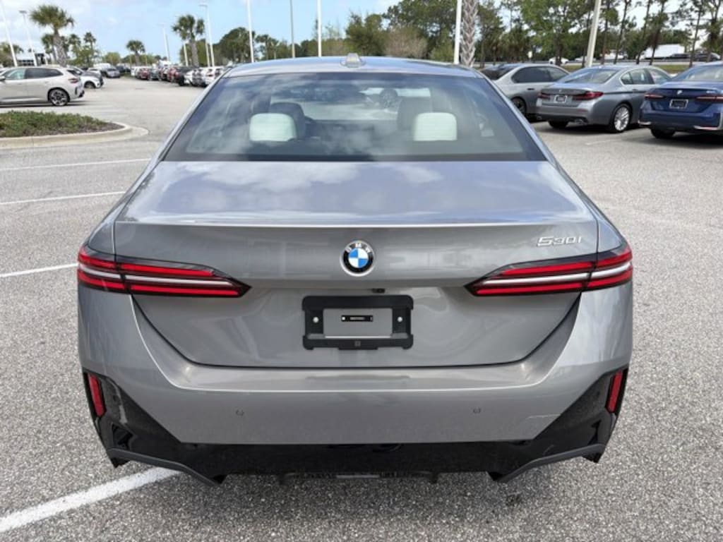 New 2026 BMW 530i Sedan
