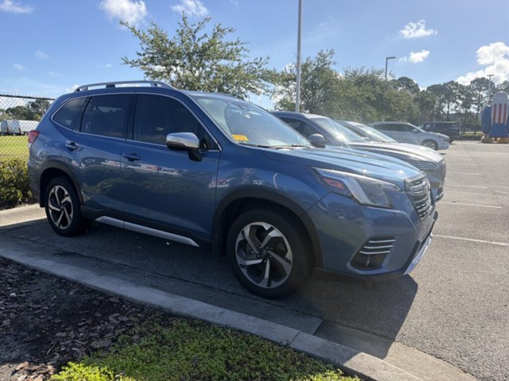 Used 2023 Subaru Forester Touring Touring CVT