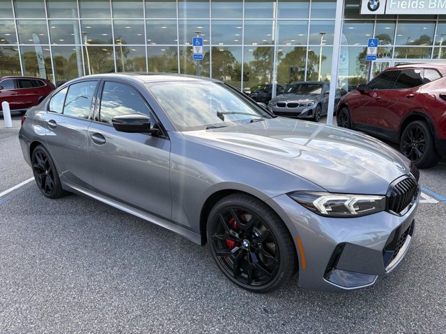  BMW 330i