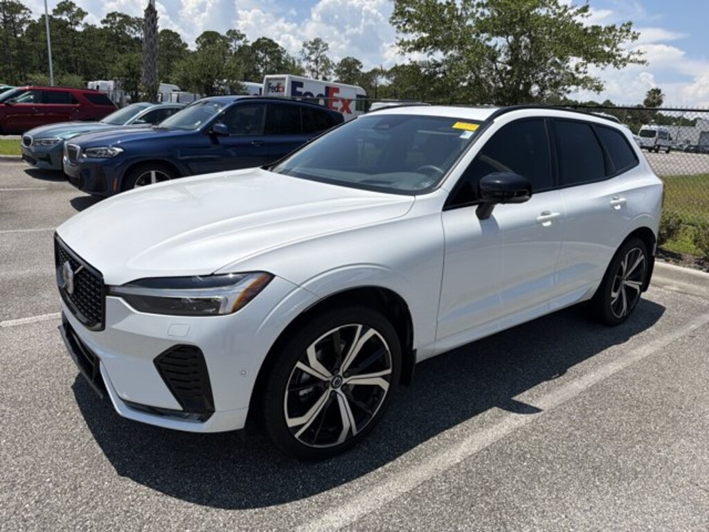 Used 2024 Volvo XC60 Ultimate Dark Theme B5 AWD Ultimate Dark Theme