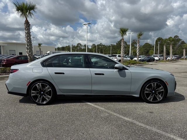 2025 Bmw 750e 750e xDrive photo 3