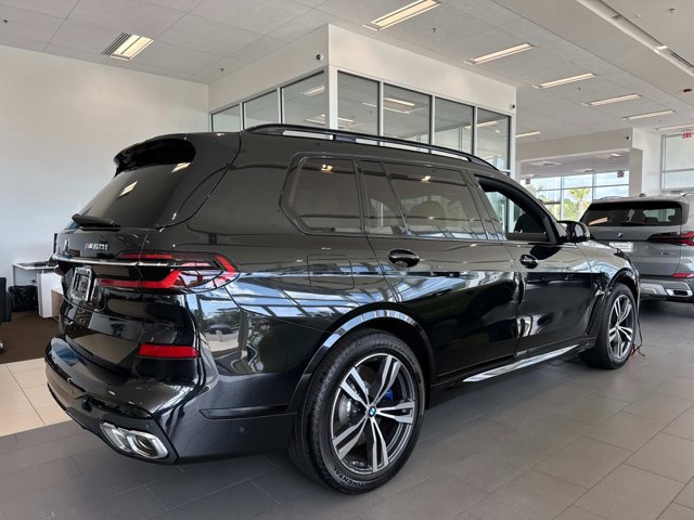 2025 Bmw X7 M60i photo 3