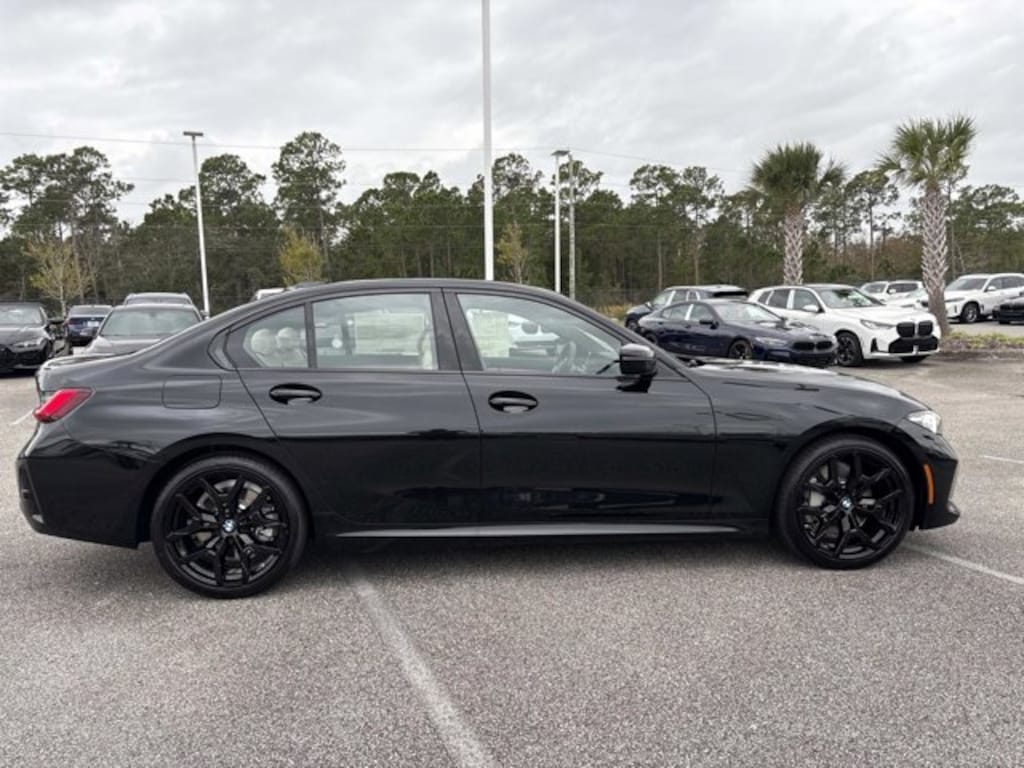 New 2026 BMW 330i Sedan