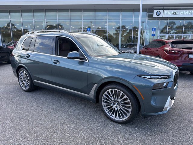 2027 BMW X7