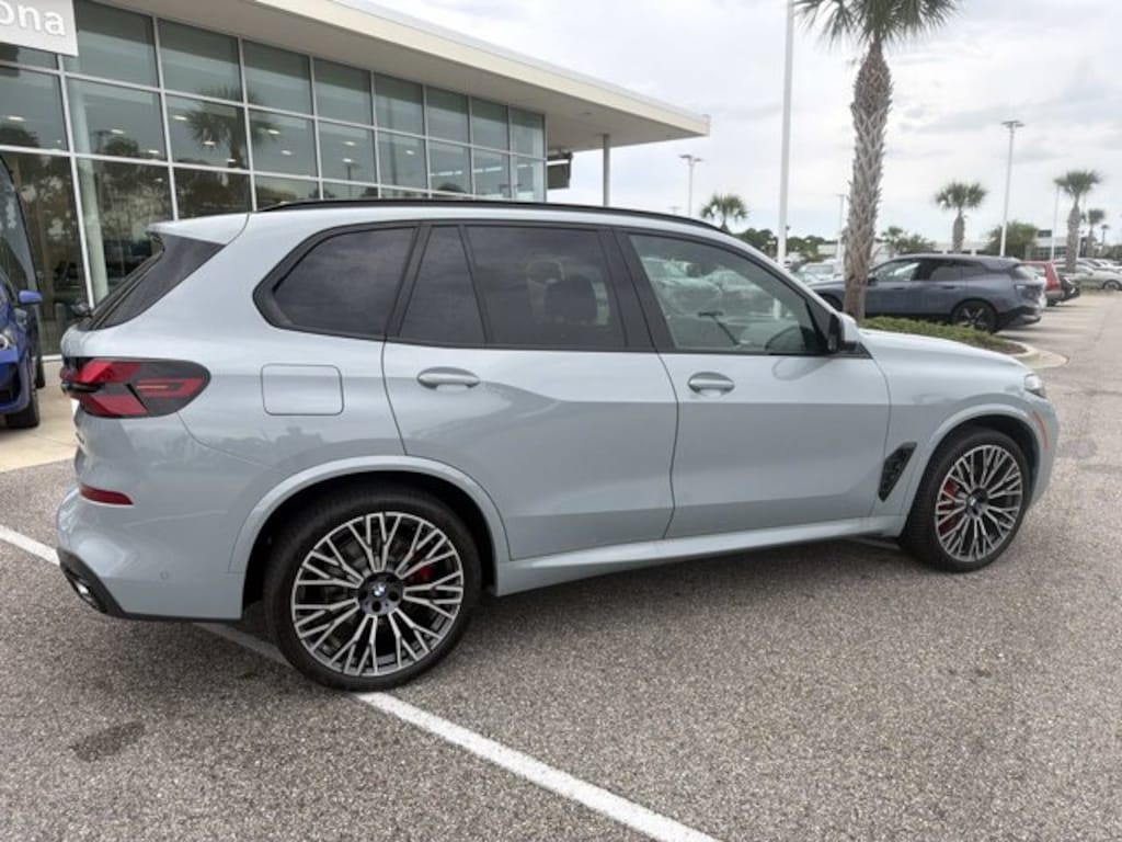 New 2026 BMW X5 xDrive40i xDrive40i Sports Activity Vehicle