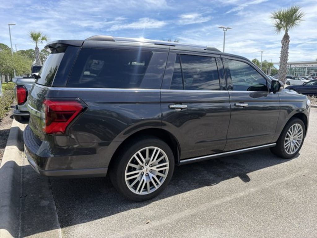 Used 2023 Ford Expedition Limited Limited 4x2