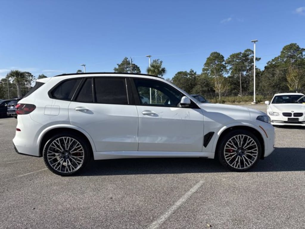 New 2026 BMW X5 xDrive40i xDrive40i Sports Activity Vehicle