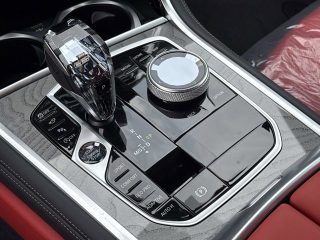 2026 BMW 8 Series 840i - Photo 28