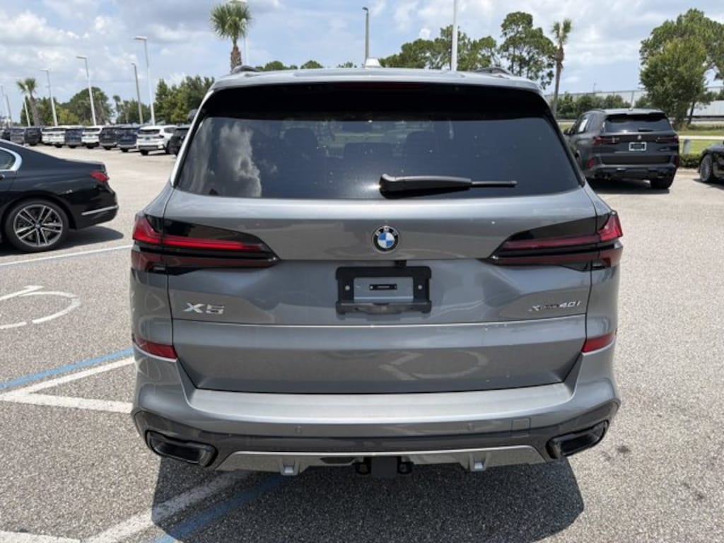 New 2026 BMW X5 xDrive40i xDrive40i Sports Activity Vehicle