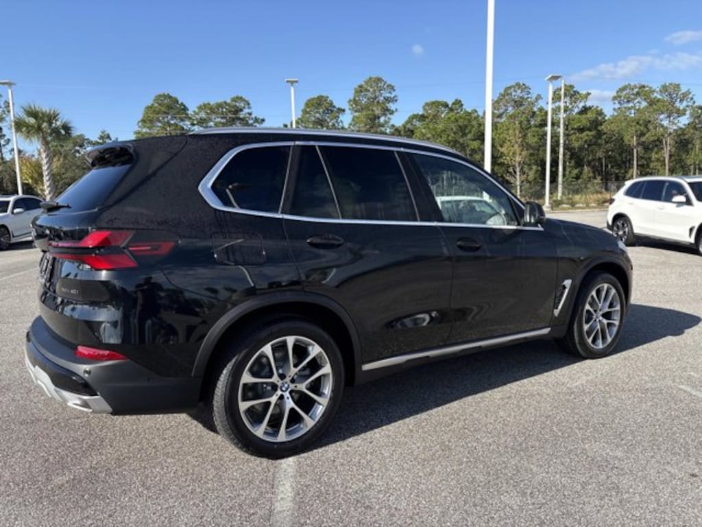 New 2026 BMW X5 xDrive40i xDrive40i Sports Activity Vehicle