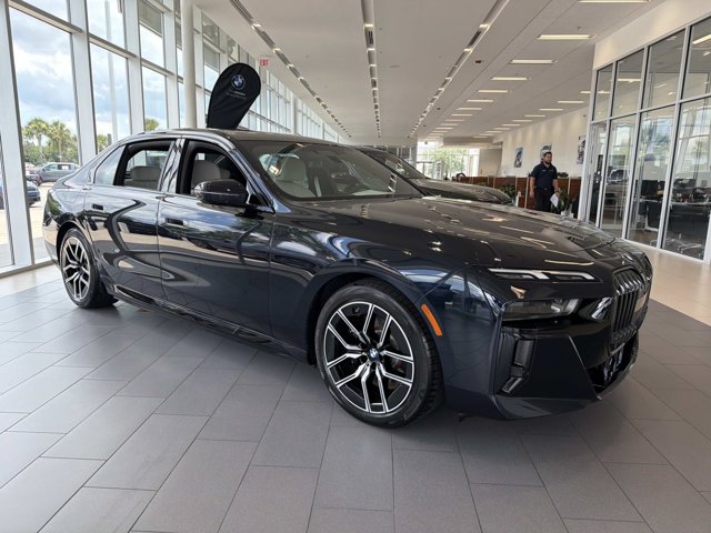 2026 BMW 750e xDrive 750e xDrive Plug-In Hybrid
