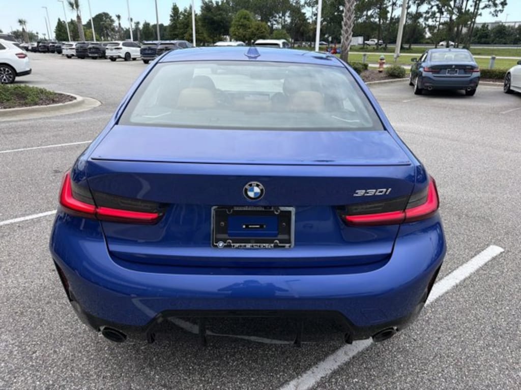 New 2026 BMW 330i Sedan