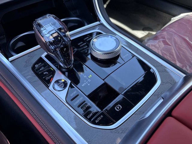 2026 BMW 8 Series 840i - Photo 22