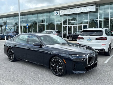 2025 BMW 760i xDrive Sedan