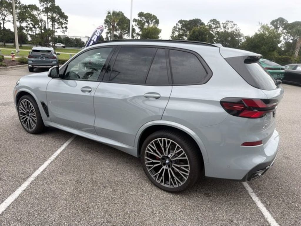 New 2026 BMW X5 xDrive40i xDrive40i Sports Activity Vehicle