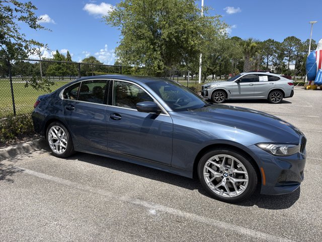 2025 BMW 3 Series 330i Sedan's photo