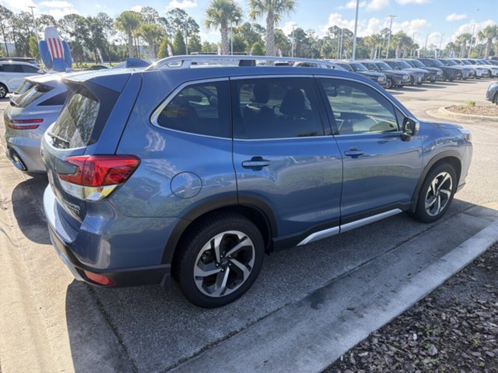 Used 2023 Subaru Forester Touring Touring CVT