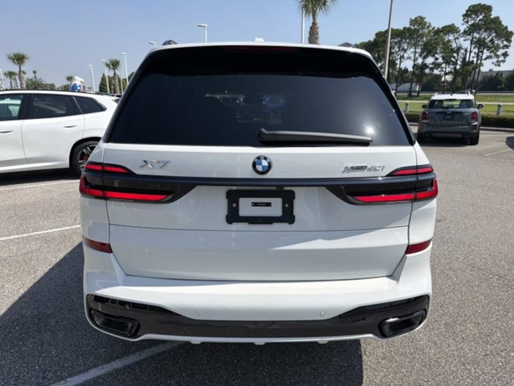 New 2027 BMW X7 xDrive40i xDrive40i Sports Activity Vehicle