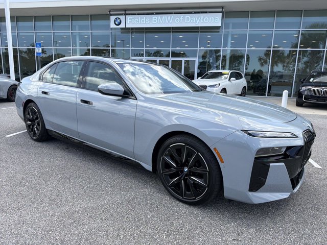 2026 BMW 750e xDrive 750e xDrive Plug-In Hybrid
