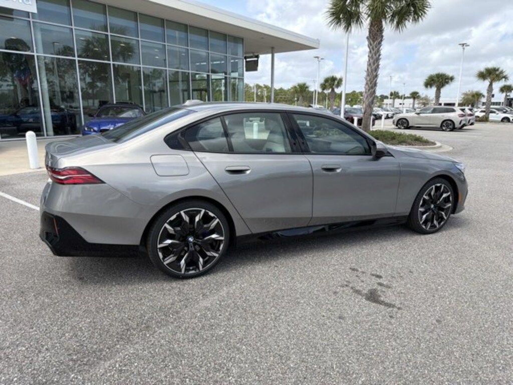 New 2026 BMW 530i Sedan