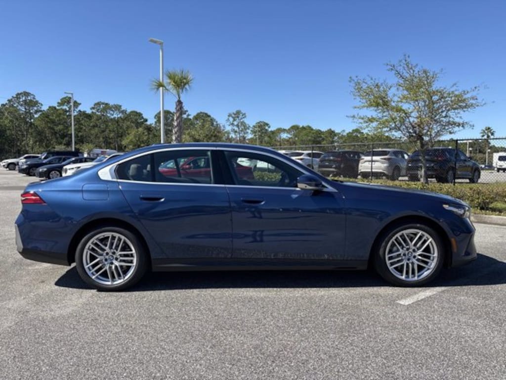 Certified 2025 BMW 5 Series 530i Sedan
