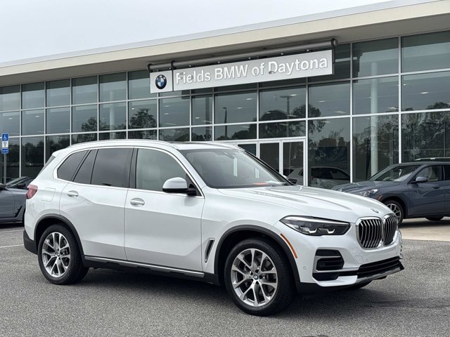 2022 BMW X5 40i's photo