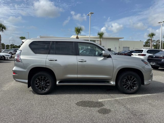 2023 Lexus GX 460 Premium photo 3