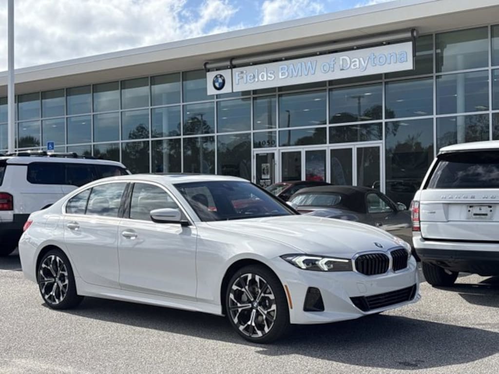 New 2026 BMW 330i Sedan