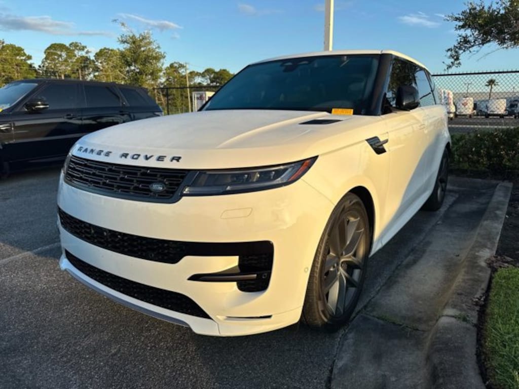 Used 2024 Land Rover Range Rover Sport Dynamic SE P400 Dynamic SE
