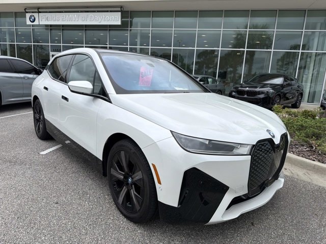 2023 BMW iX xDrive50's photo