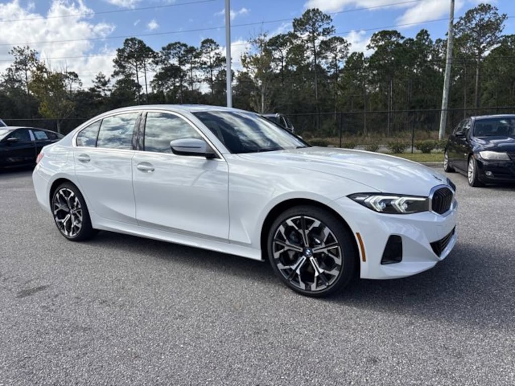 New 2026 BMW 330i Sedan