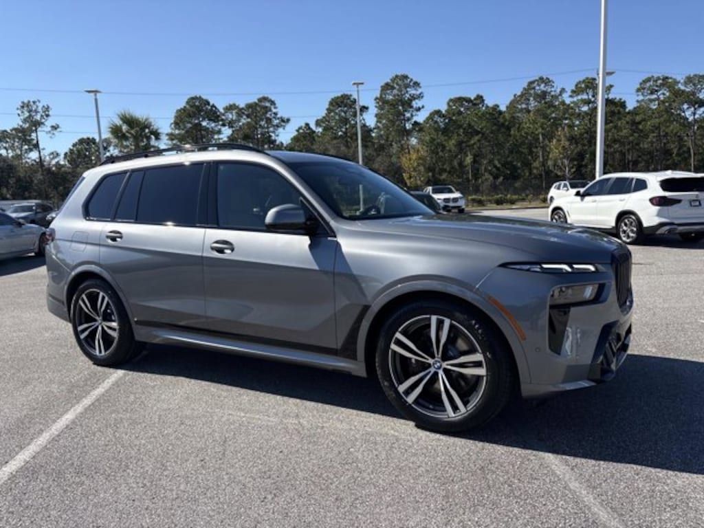 New 2026 BMW X7 xDrive40i xDrive40i Sports Activity Vehicle