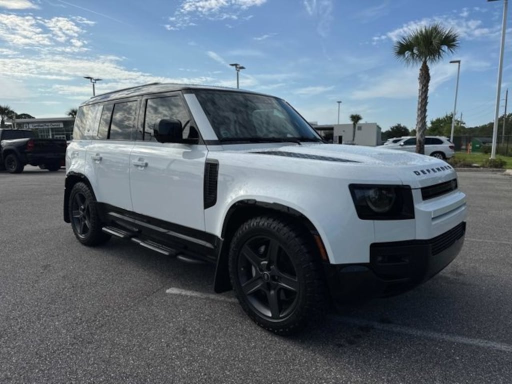 Used 2024 Land Rover Defender X-Dynamic SE 110 P400 X-Dynamic SE